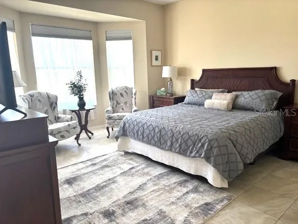$7,000 | 9480 Forest Hills Circle, Sarasota, FL 34238