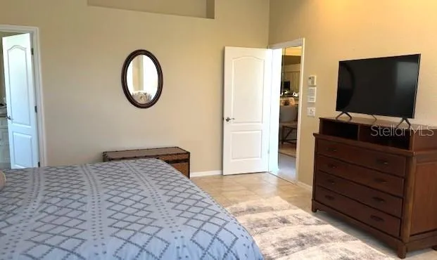 $7,000 | 9480 Forest Hills Circle, Sarasota, FL 34238