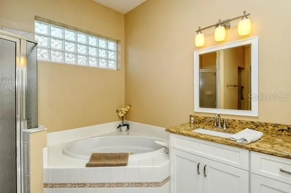 $7,000 | 9480 Forest Hills Circle, Sarasota, FL 34238