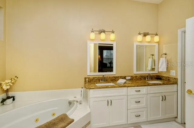 $7,000 | 9480 Forest Hills Circle, Sarasota, FL 34238