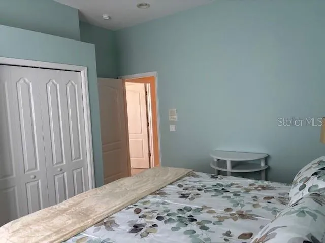 $7,000 | 9480 Forest Hills Circle, Sarasota, FL 34238