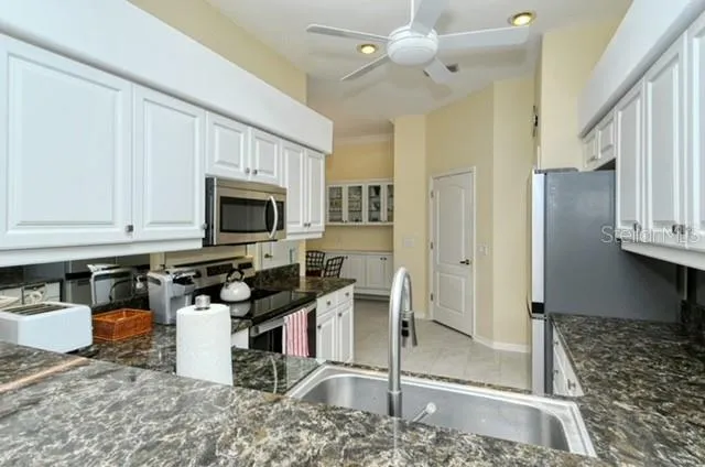 $7,000 | 9480 Forest Hills Circle, Sarasota, FL 34238