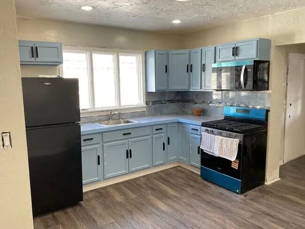 $3,600 | 80-82 Sunnyside Street, Unit 2, Boston, MA 02136