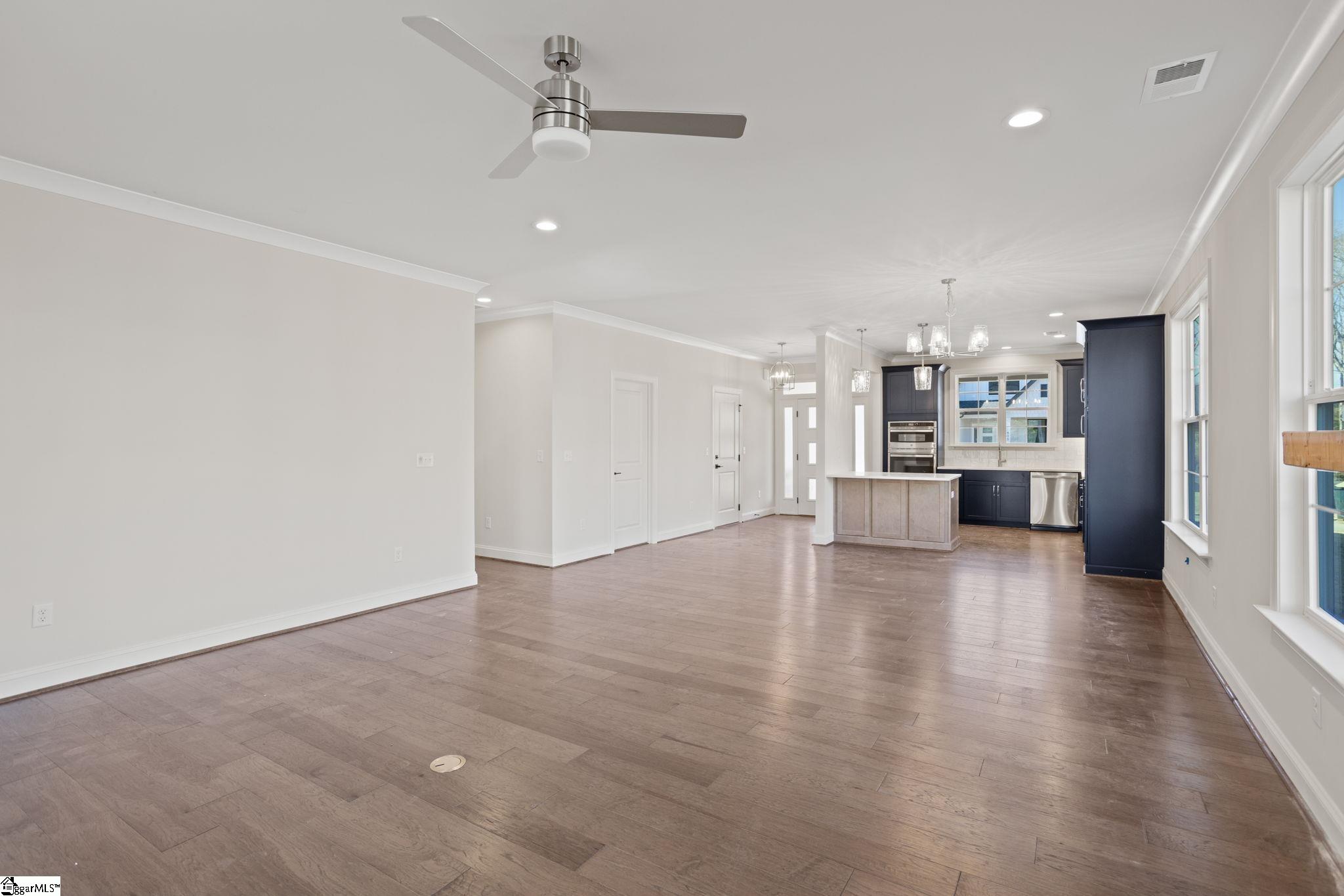 407 Fielder Way Greenville, SC 29607 - Photo 2 of 25