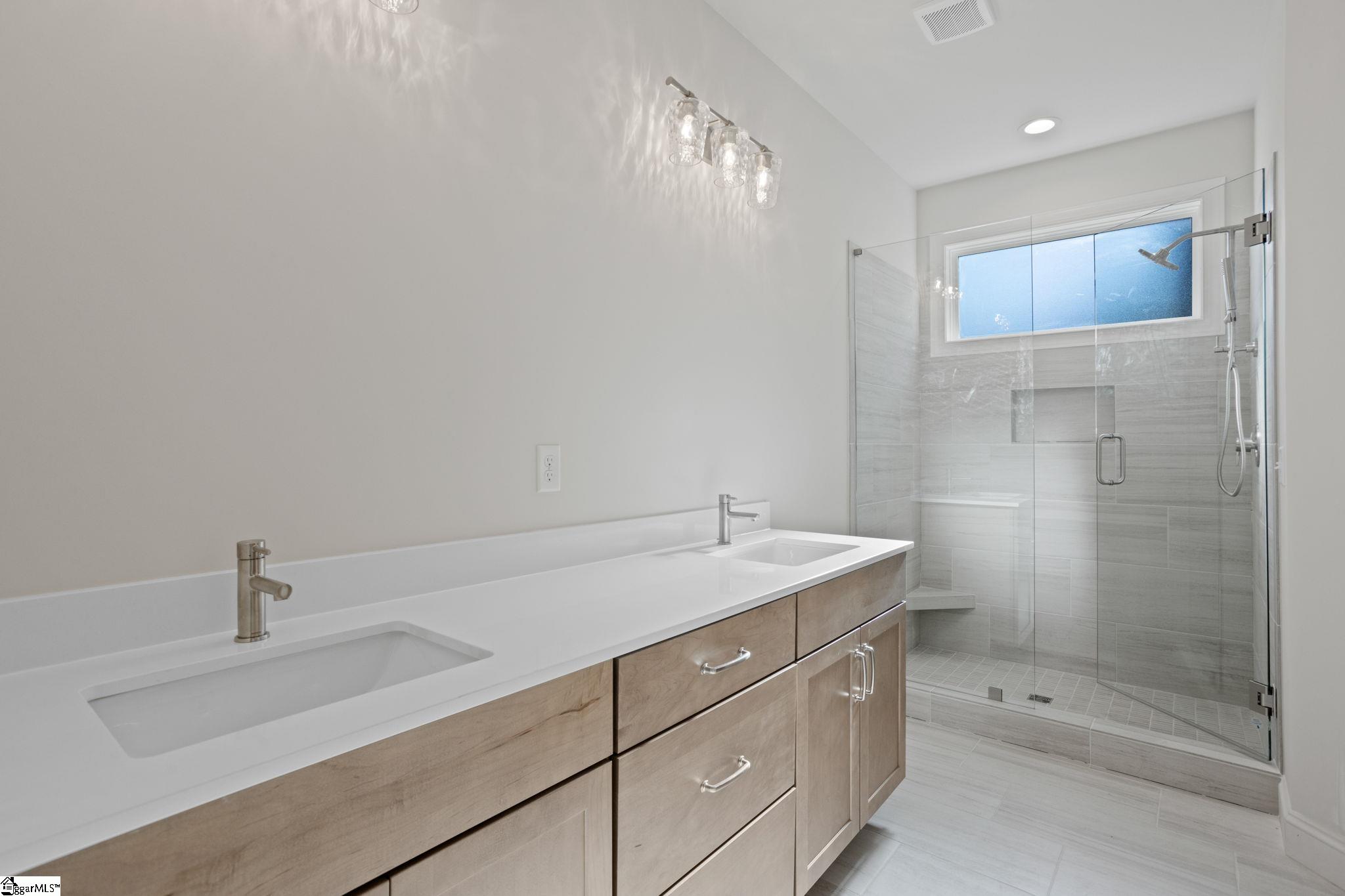 407 Fielder Way Greenville, SC 29607 - Photo 8 of 25