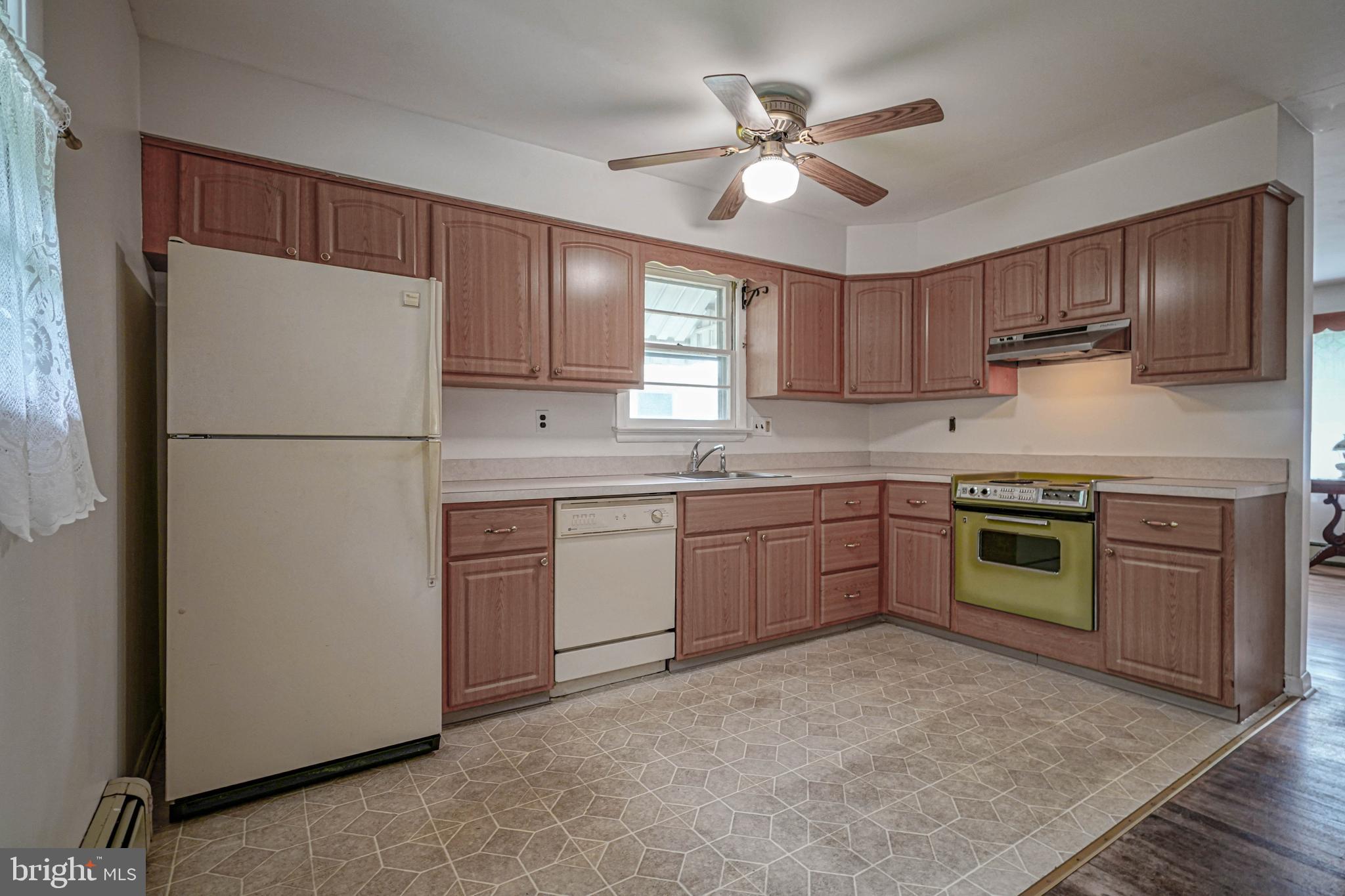 70 Walnut Street Mount Holly, NJ 08060 - Photo 17 of 42