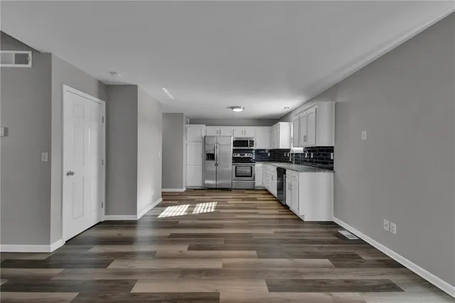 $550,000 | 1877 Chickadee Drive, Liberty, MO 64068