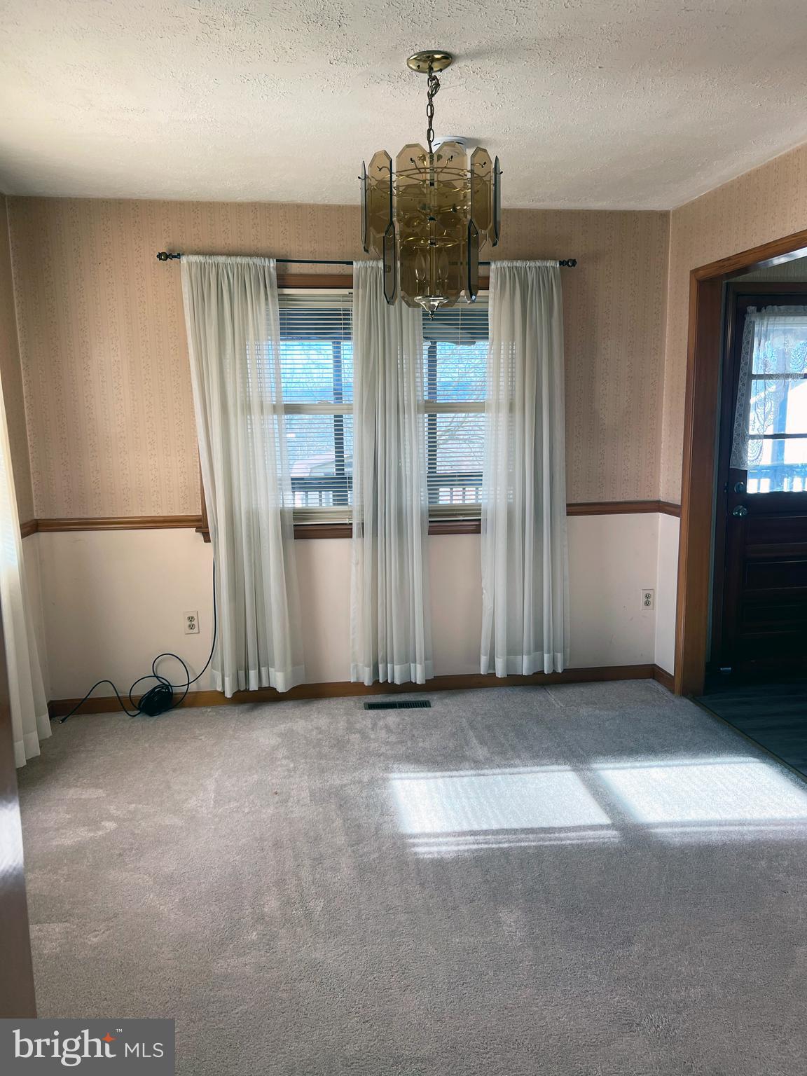 5 Ridge Road Front Royal, VA 22630 - Photo 12 of 21 Dining Room