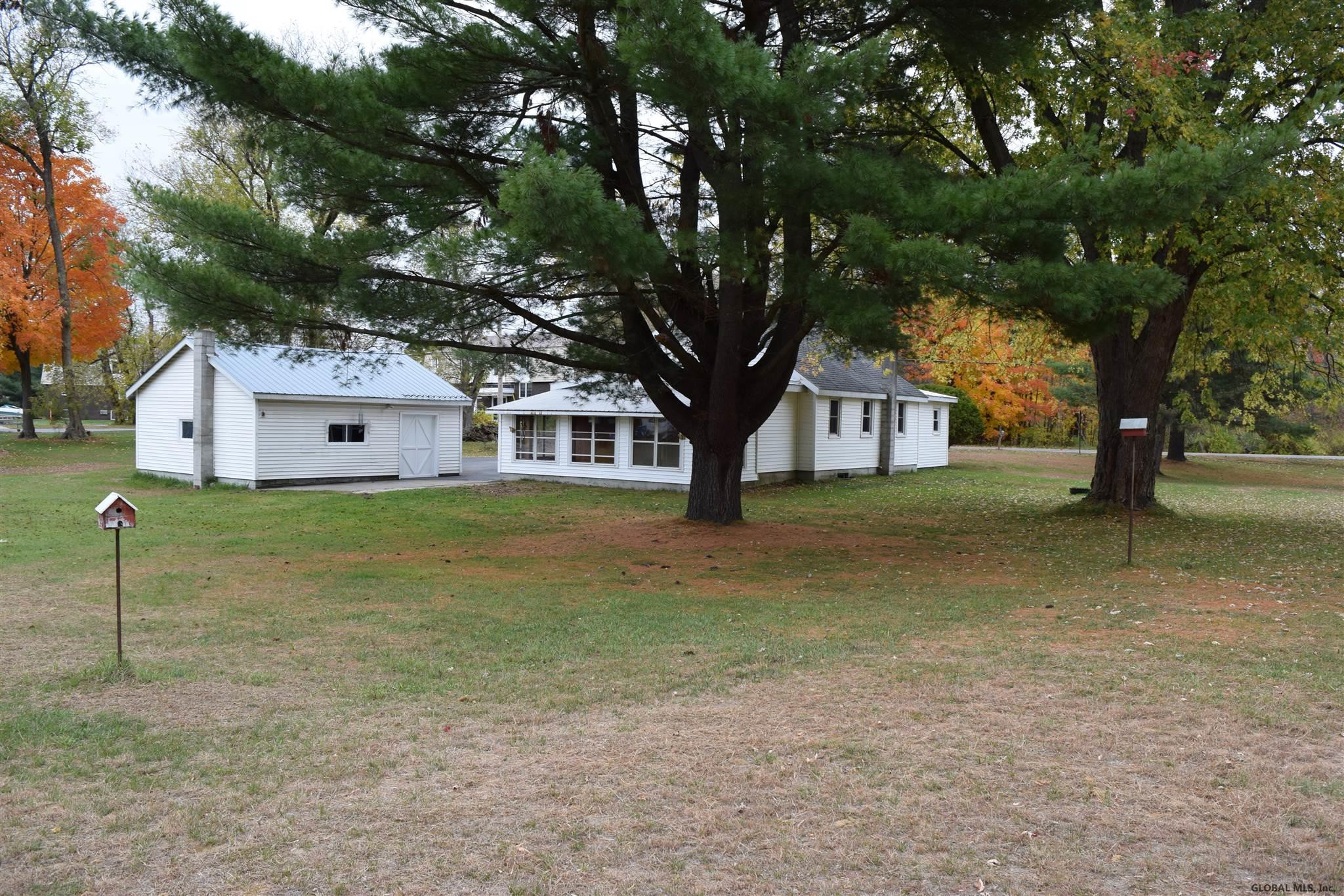 98 Old Gick Road Wilton, NY 12866 - Photo 4 of 35 Photo 4