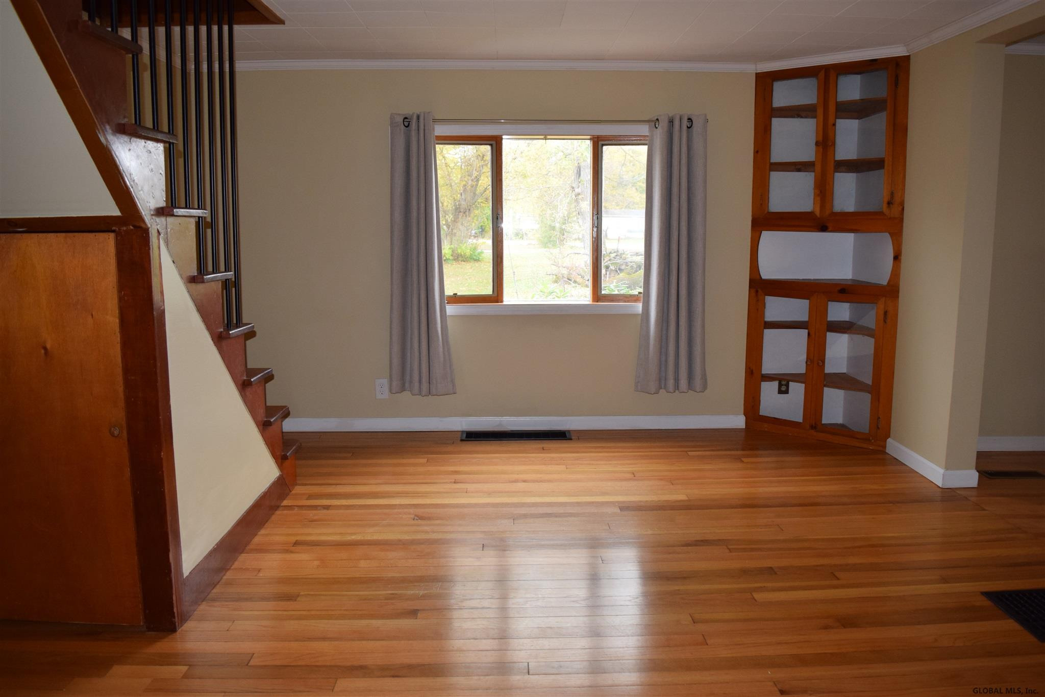 98 Old Gick Road Wilton, NY 12866 - Photo 8 of 35 Photo 8