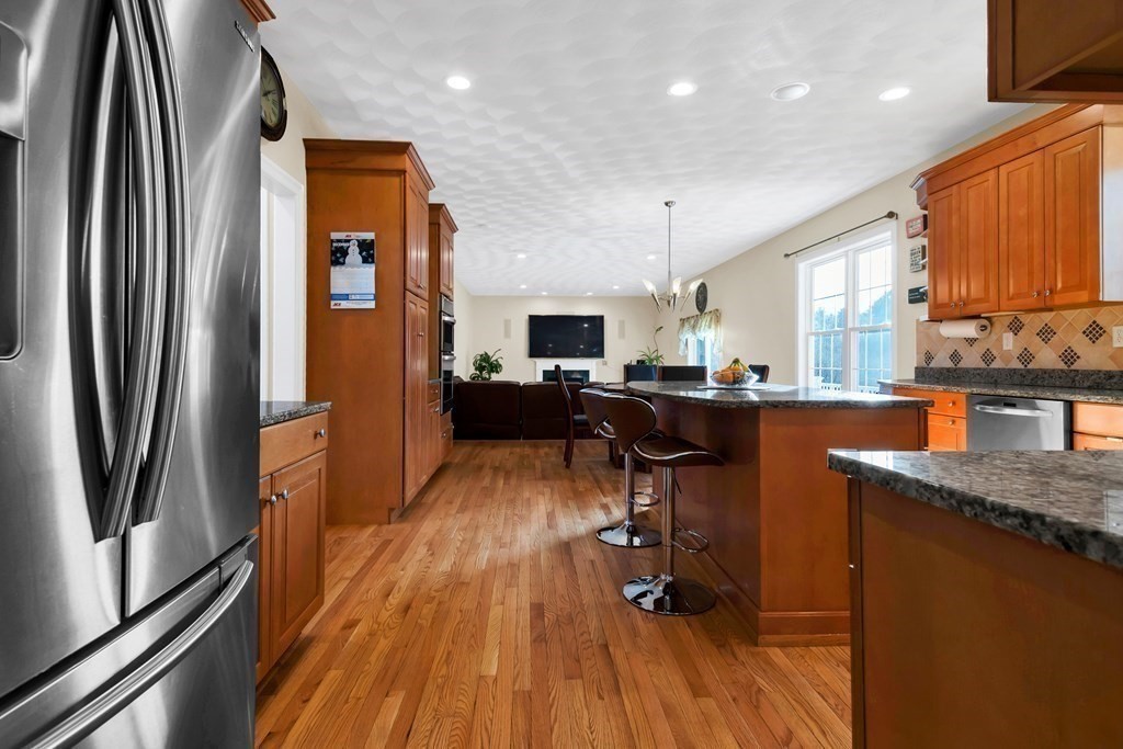 35 Liberty Road Bedford, MA 01730 - Photo 14 of 42