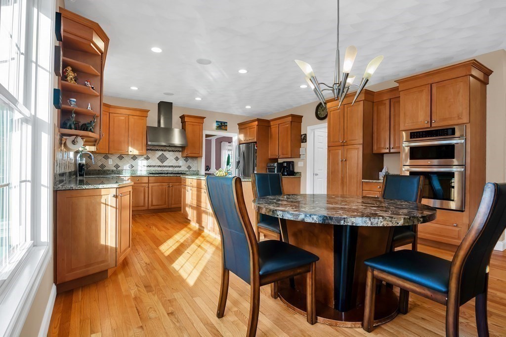 35 Liberty Road Bedford, MA 01730 - Photo 18 of 42