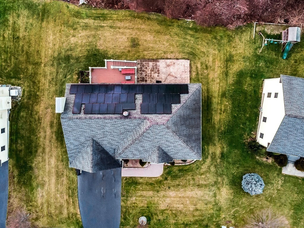 35 Liberty Road Bedford, MA 01730 - Photo 4 of 42