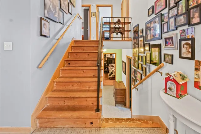 $290,000 | 2018 South Cottage Grove Avenue, Urbana, IL 61801