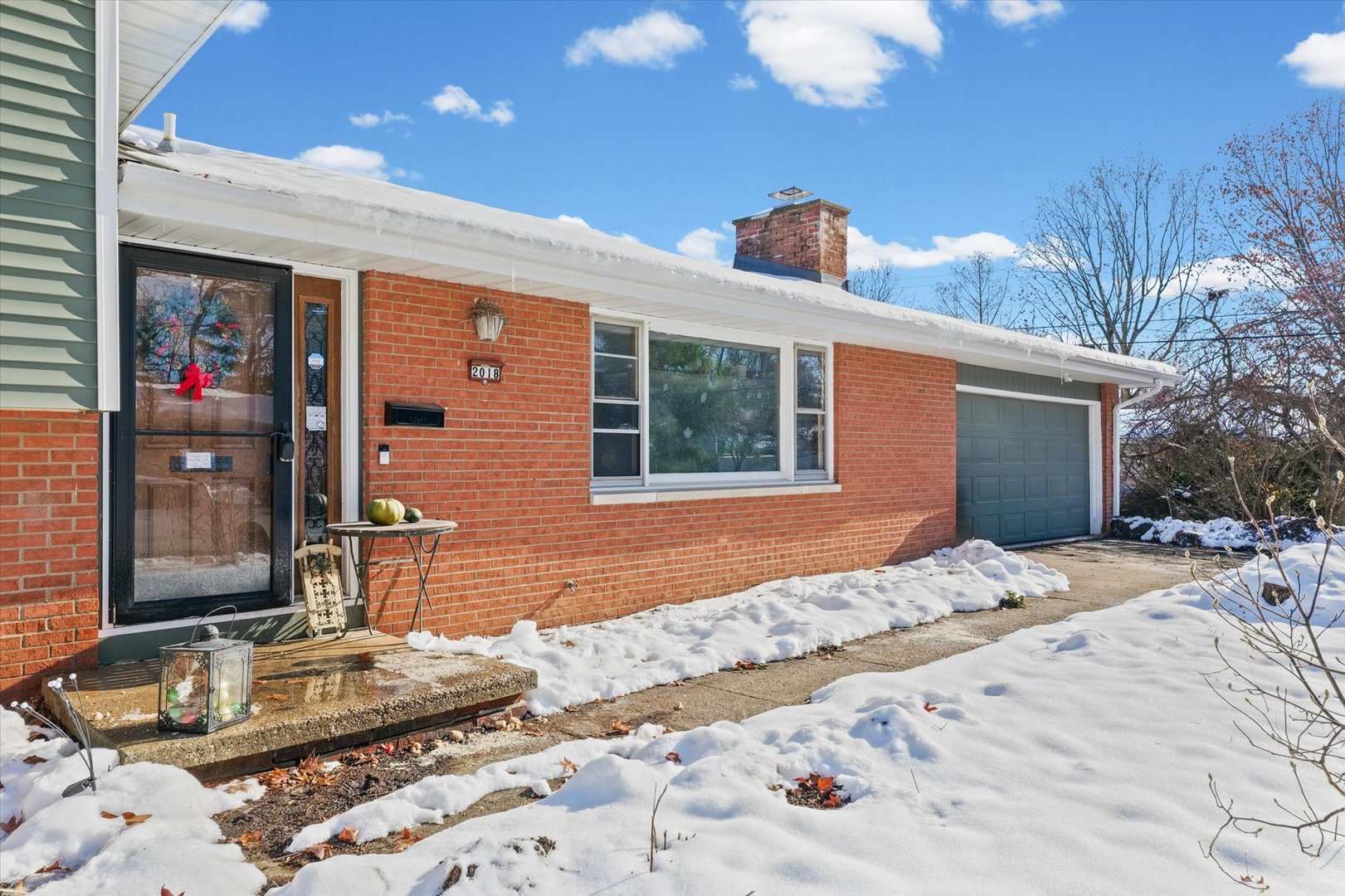 2018 South Cottage Grove Avenue Urbana, IL 61801 - Photo 3 of 31 a front view of a house with a outdoor space