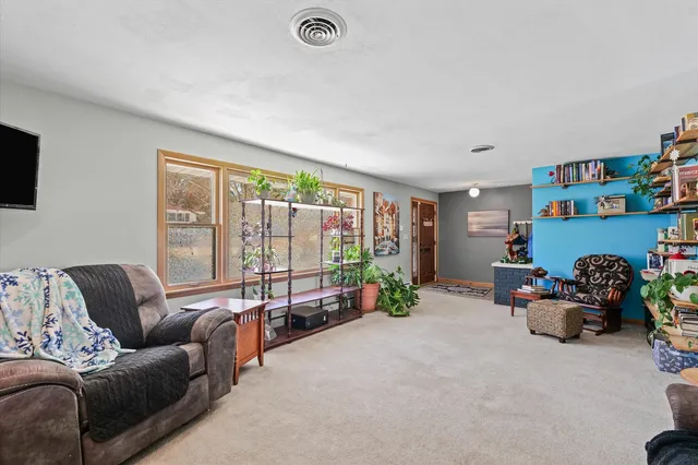 $290,000 | 2018 South Cottage Grove Avenue, Urbana, IL 61801