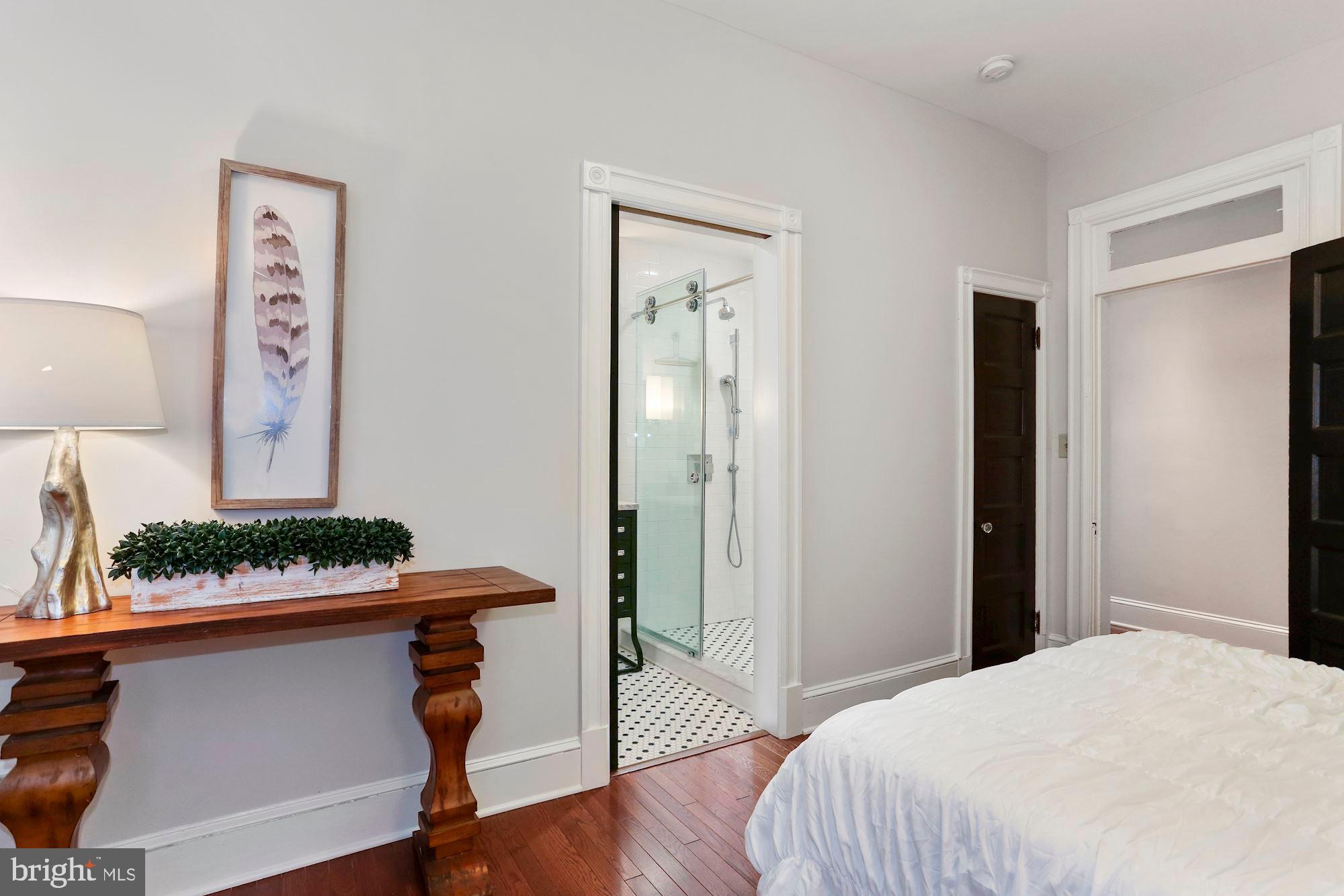 1419 R Street Northwest, Unit 10 Washington, DC 20009 - Photo 15 of 22 Bedroom with Ensuite