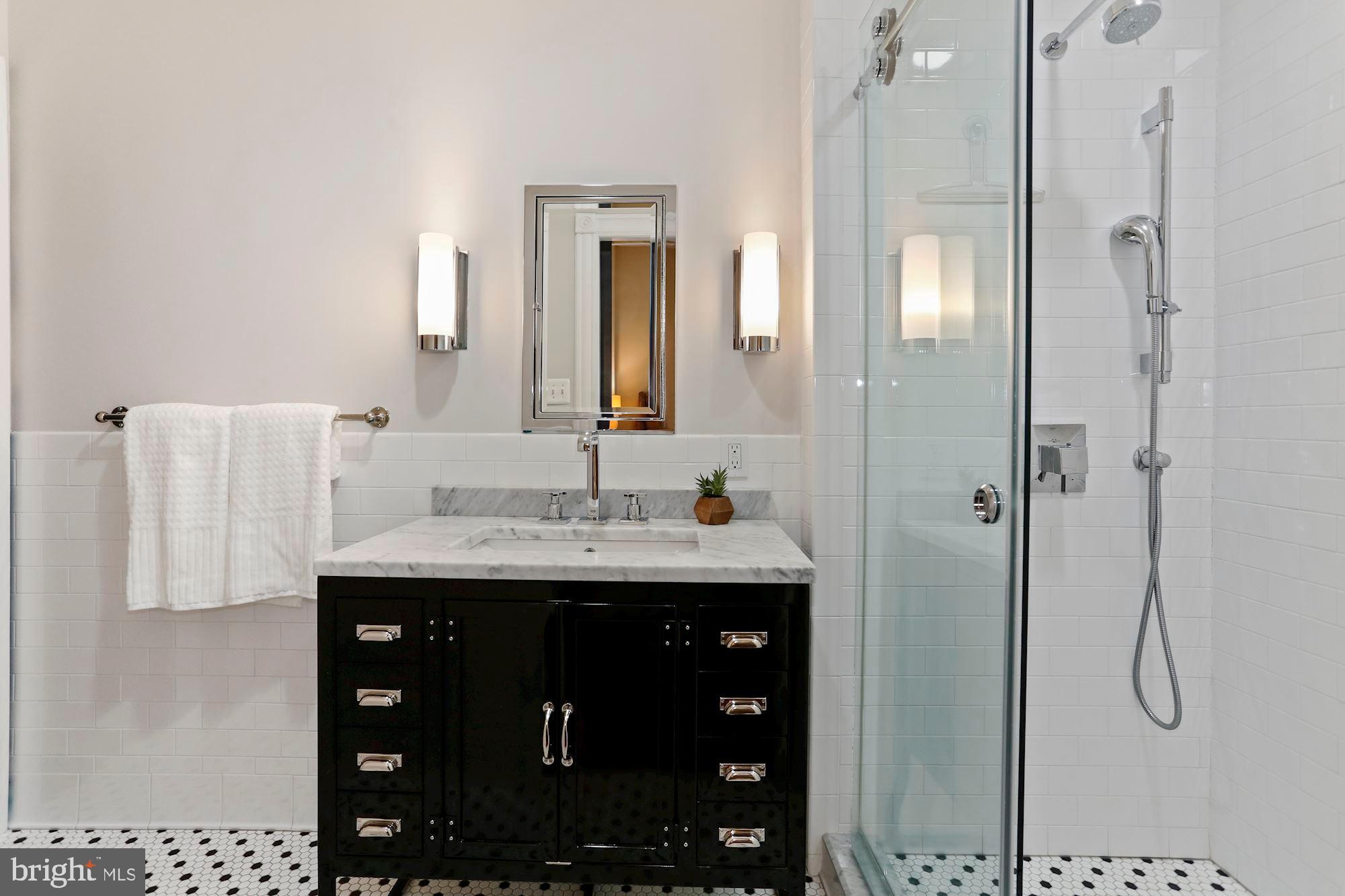 1419 R Street Northwest, Unit 10 Washington, DC 20009 - Photo 16 of 22 Bedroom with Ensuite