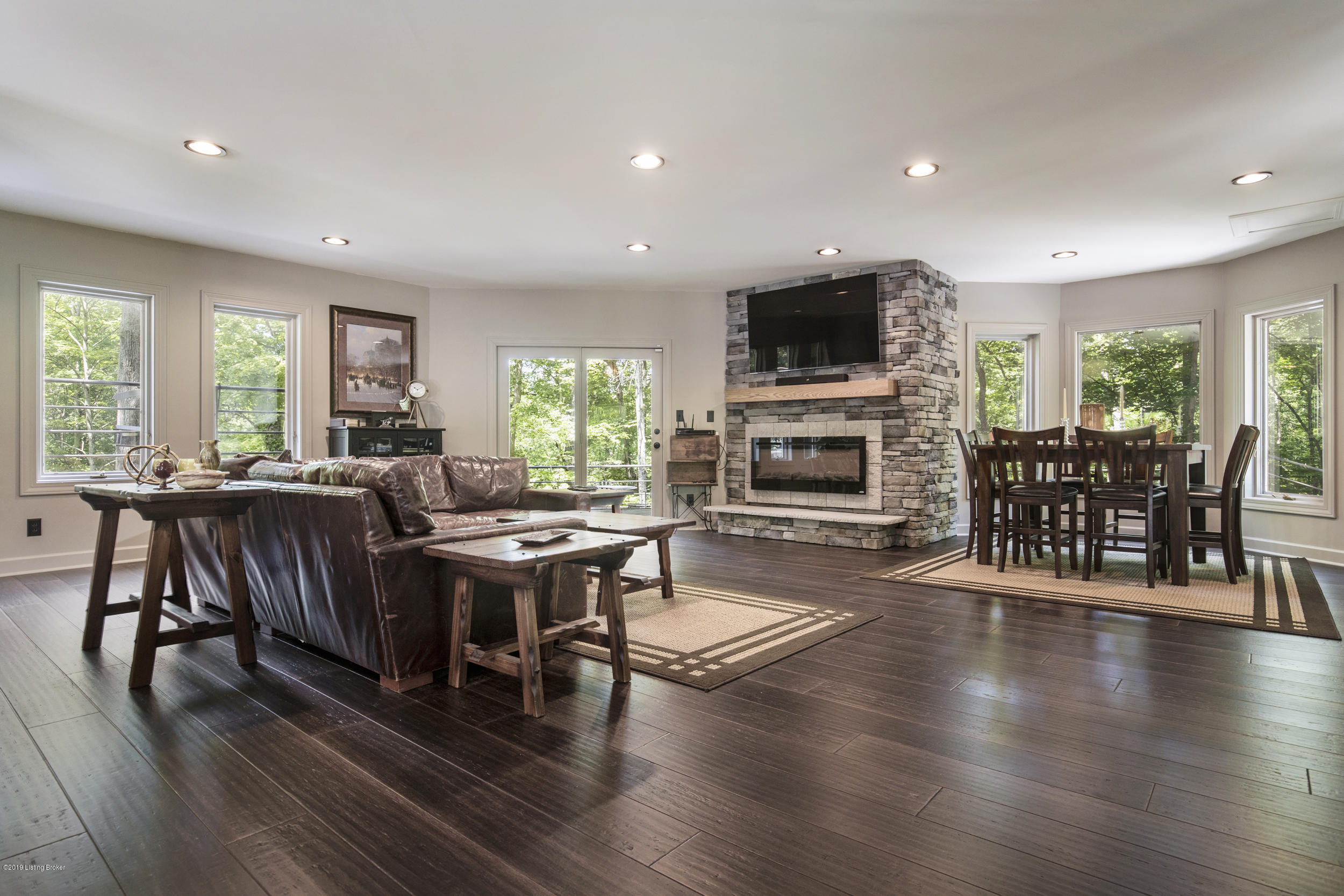 1409 Rebel Ridge Road La Grange, KY 40031 - Photo 7 of 62 10-living room