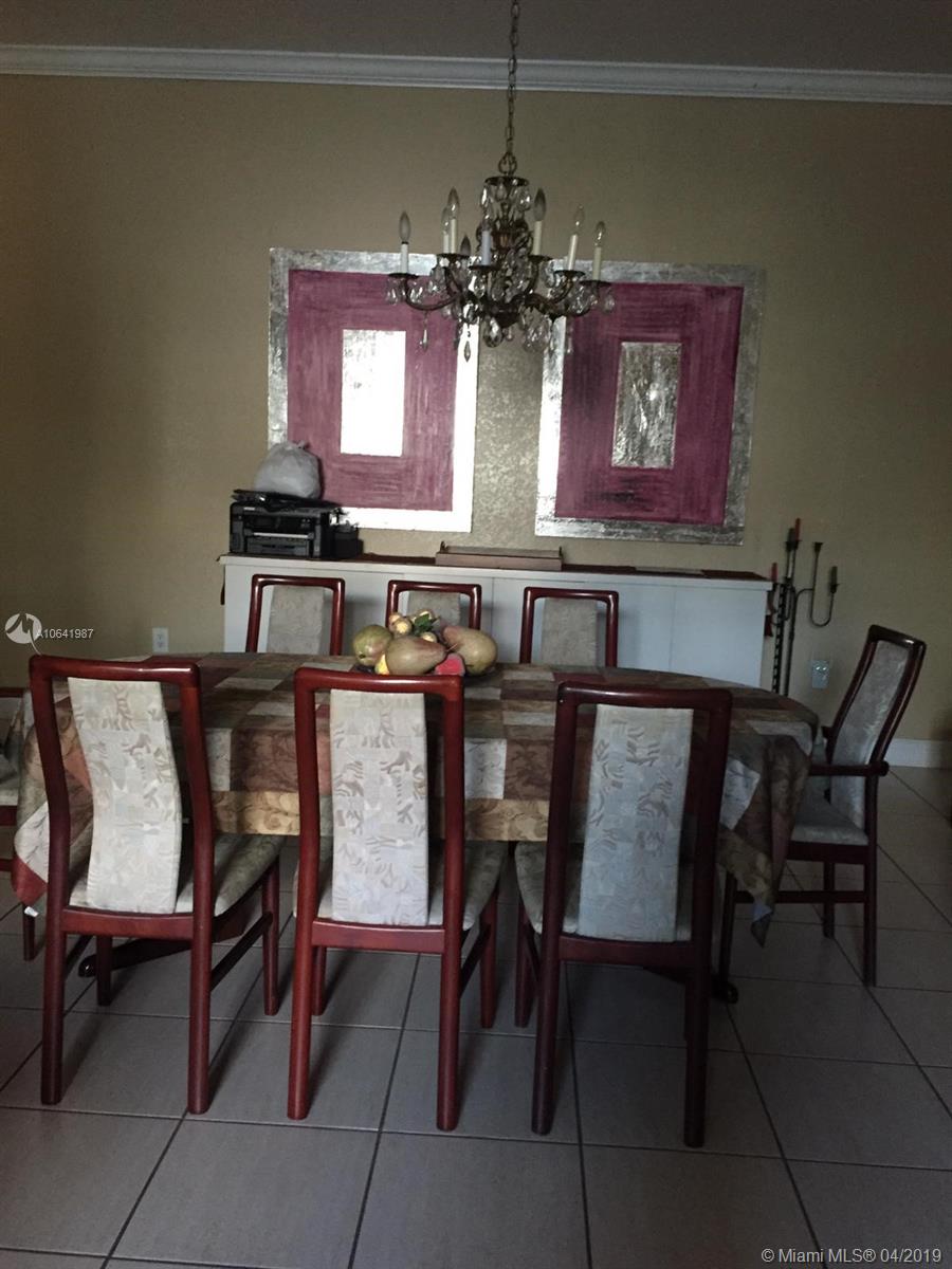 10172 Southwest 159th Avenue Miami, FL 33196 - Photo 4 of 9