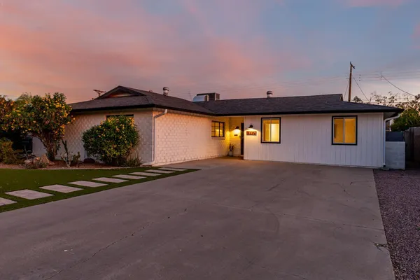$4,500 | 8335 East Weldon Avenue, Scottsdale, AZ 85251