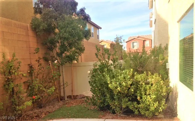 $2,000 | 7943 Garden Stone Court, Las Vegas, NV 89149