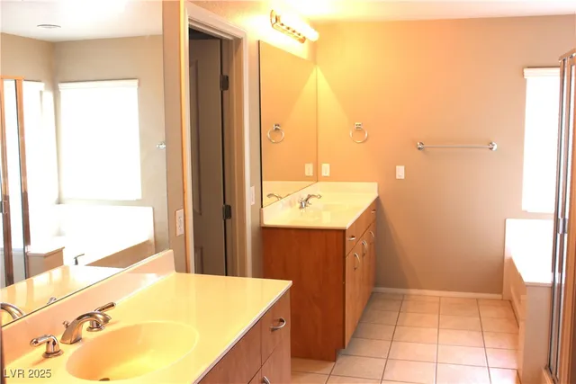 $2,000 | 7943 Garden Stone Court, Las Vegas, NV 89149