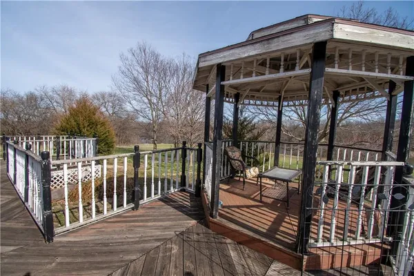 $490,000 | 8333 Southeast Tobin Valley Drive, Cowgill, MO 64637