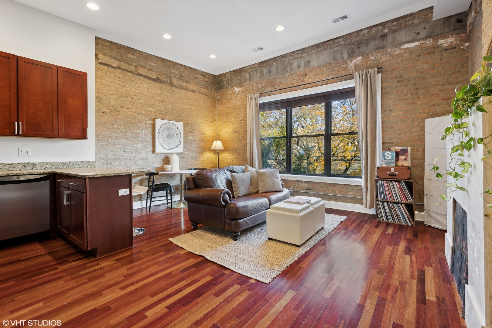 1965 West Cullom Avenue, Unit 3 Chicago, IL 60613 - Photo 2 of 19 a living room with furniture and a wooden floor