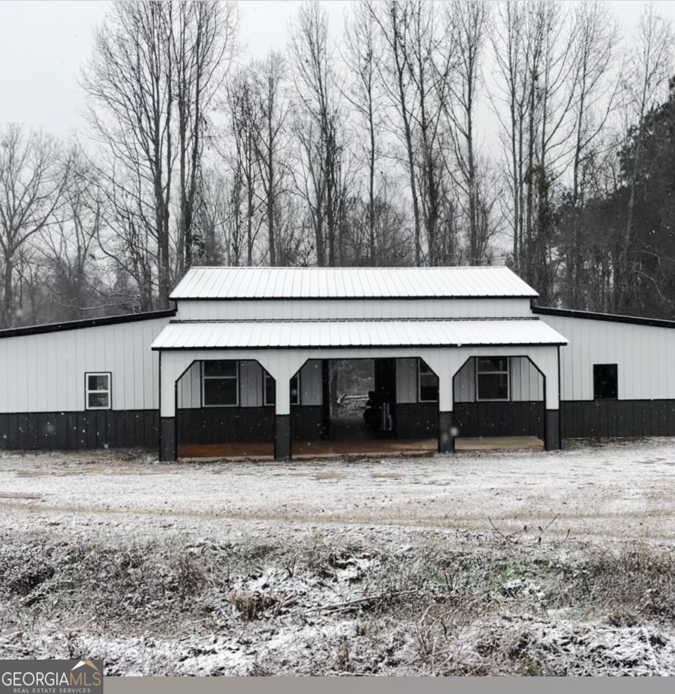 9 June Lane Eastman, GA 31023 - Photo 11 of 11 a view of a house with a yard