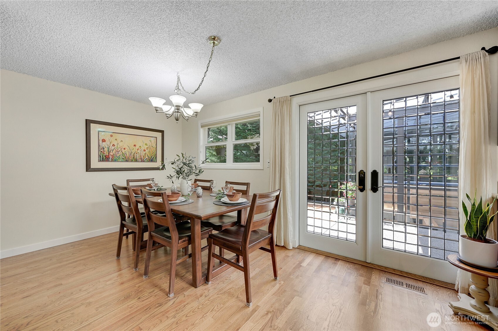10157 Northeast 200th Street Bothell, WA 98011 - Photo 12 of 38