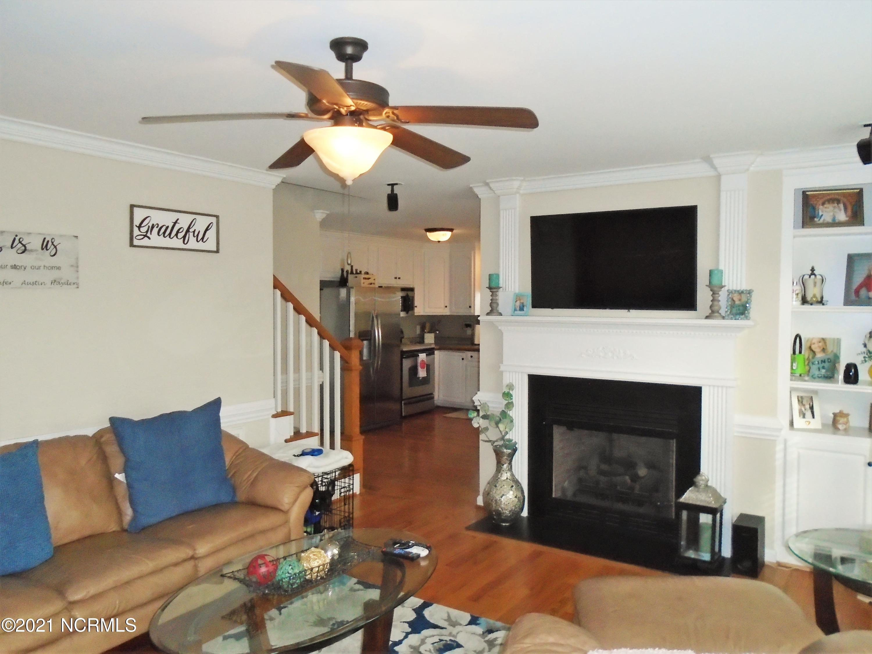 4033 Baybrook Road Nashville, NC 27856 - Photo 16 of 46 Family Room / Den.