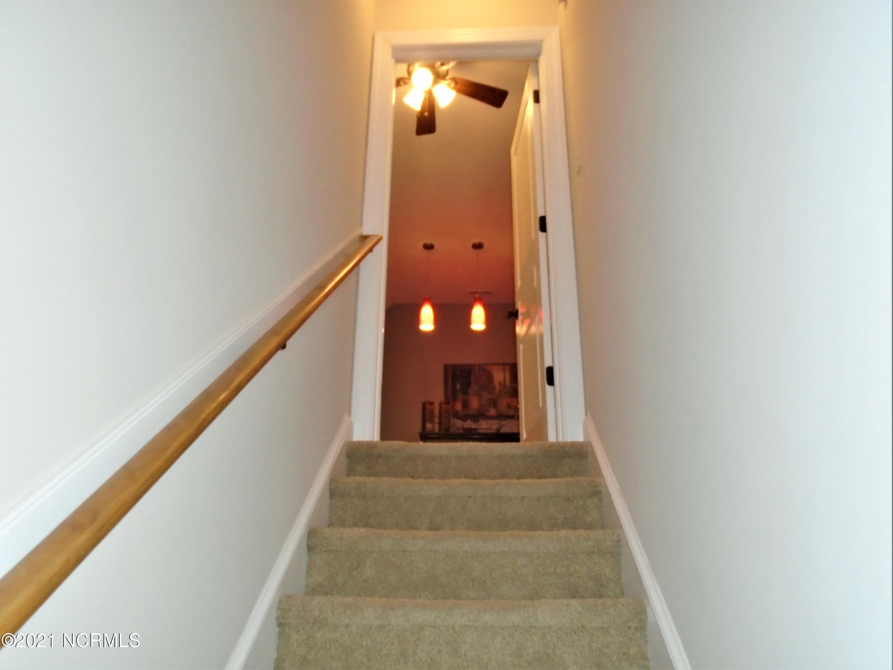 4033 Baybrook Road Nashville, NC 27856 - Photo 38 of 46 Let's go upstairs!