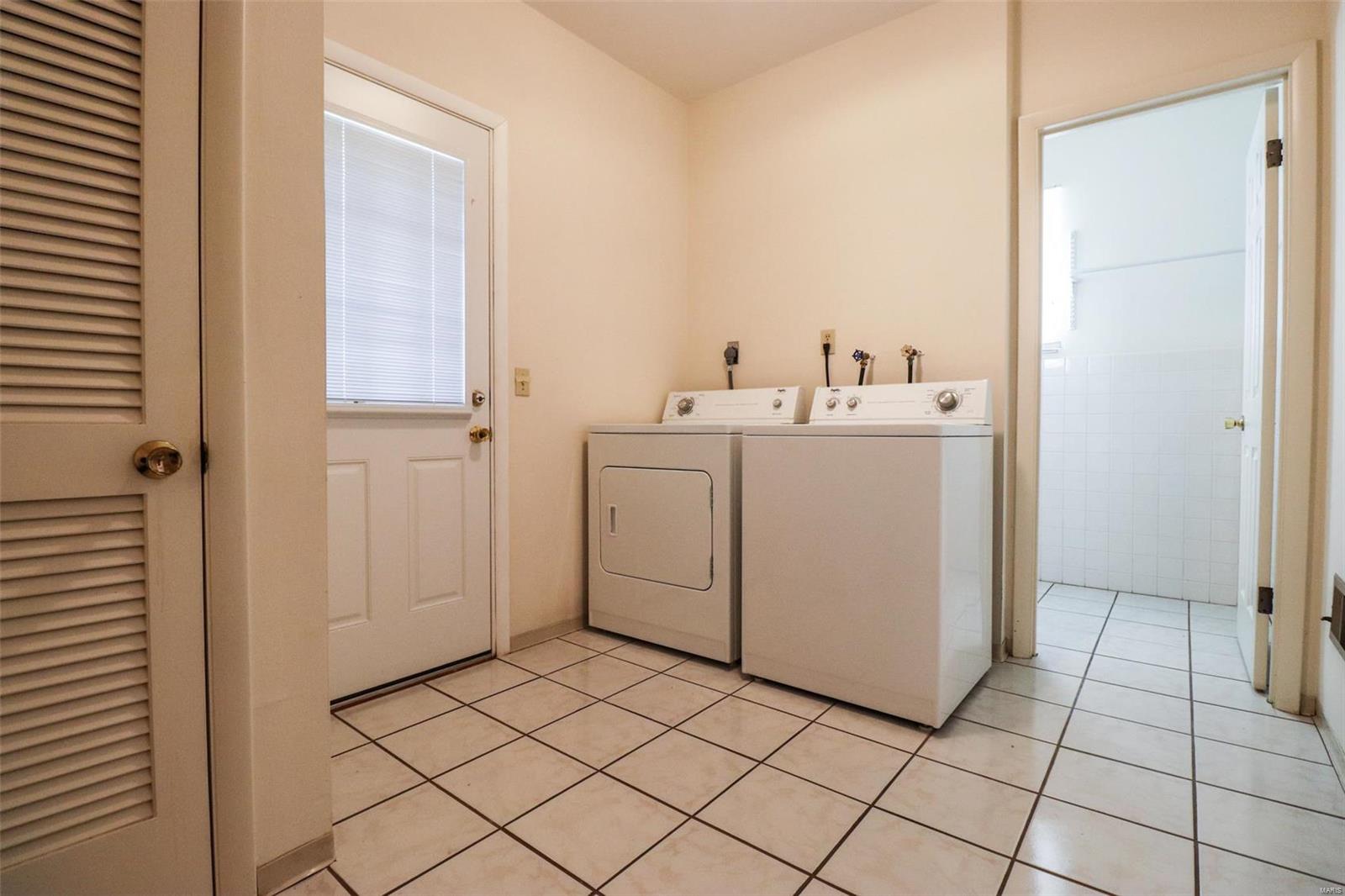 5108 Milburn Road St. Louis, MO 63129 - Photo 12 of 32