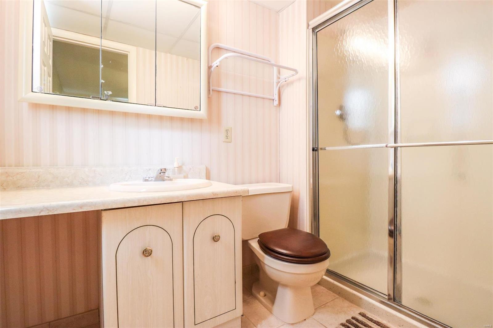 5108 Milburn Road St. Louis, MO 63129 - Photo 18 of 32