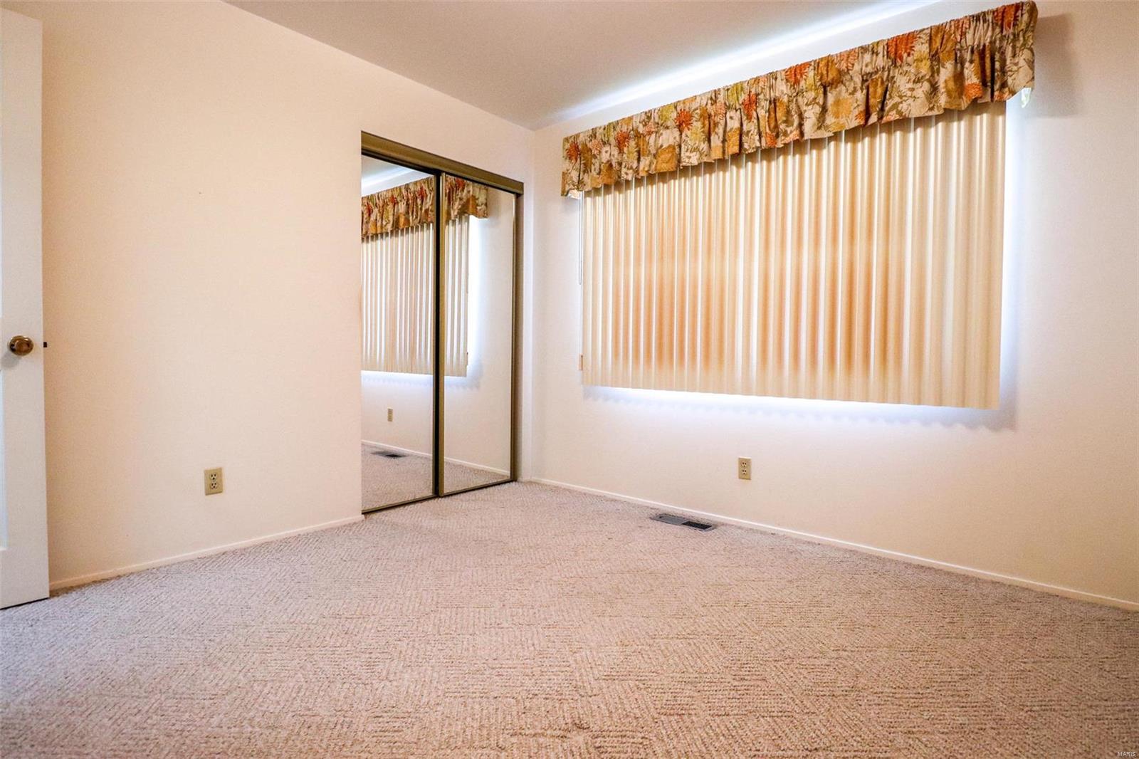 5108 Milburn Road St. Louis, MO 63129 - Photo 21 of 32