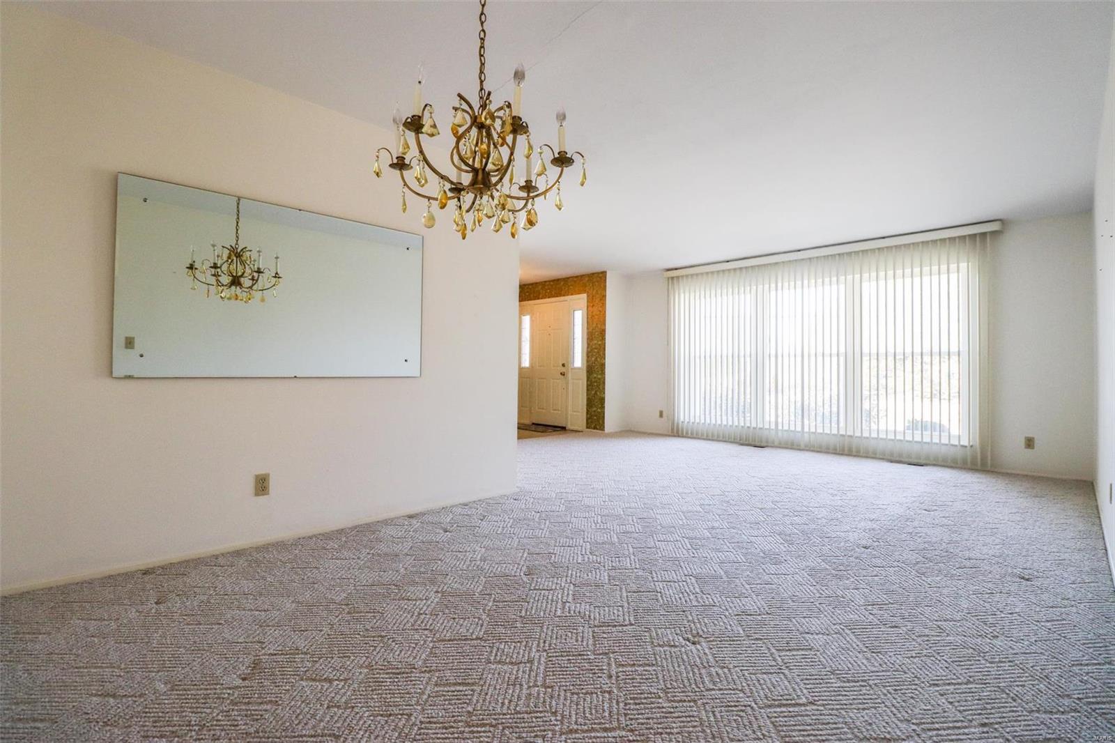 5108 Milburn Road St. Louis, MO 63129 - Photo 7 of 32