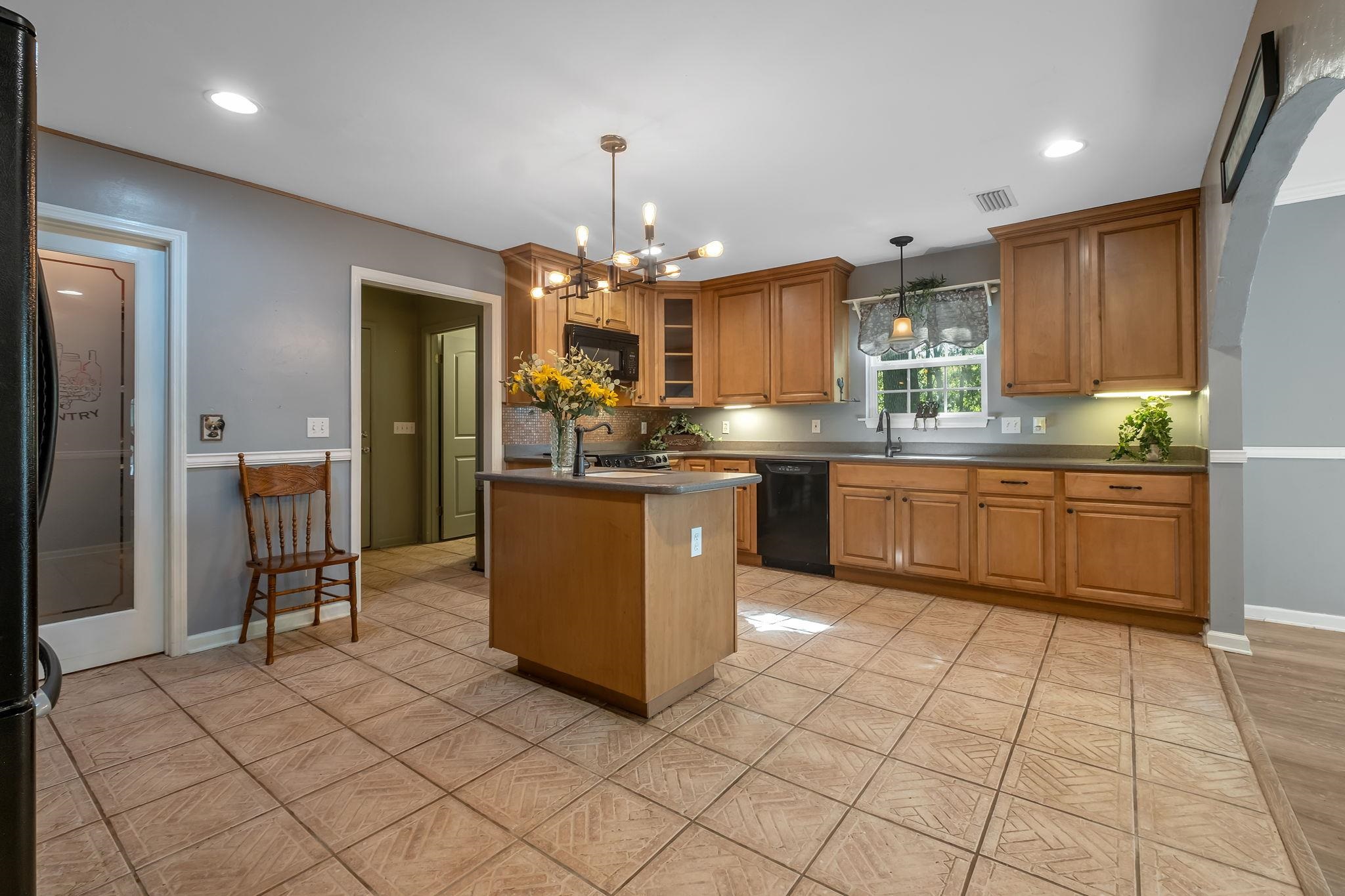 4154 Lower Hawthorne Trail Cairo, GA 39828 - Photo 7 of 22