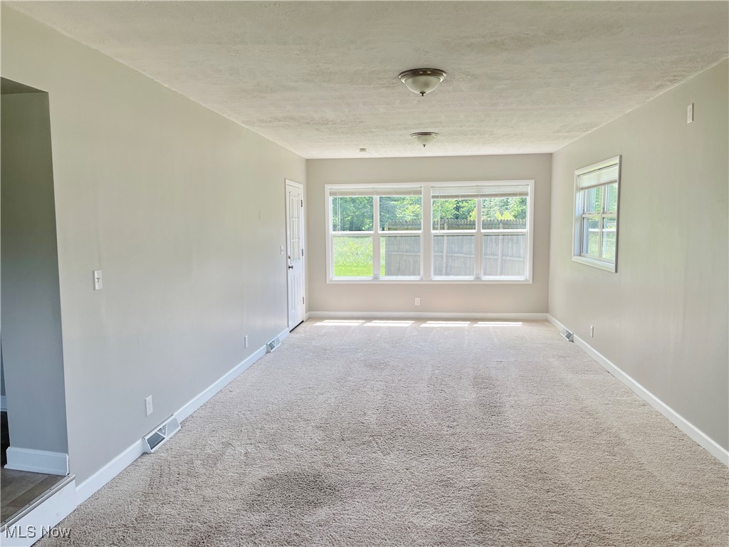 3706 Eastern Road Barberton, OH 44203 - Photo 13 of 17 Gallery Image 13