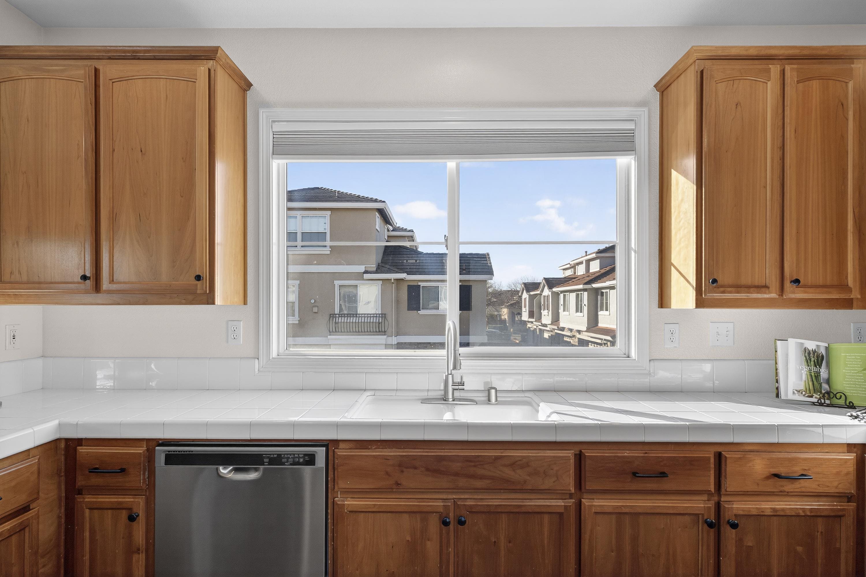 4503 Sandyford Court Dublin, CA 94568 - Photo 13 of 40