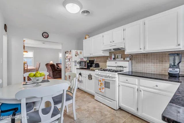 $339,999 | 9 Morongo Court, Toms River, NJ 08757