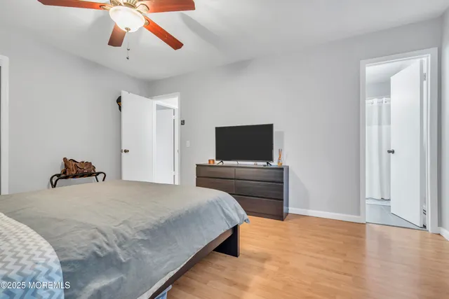 $325,000 | 9 Morongo Court, Toms River, NJ 08757