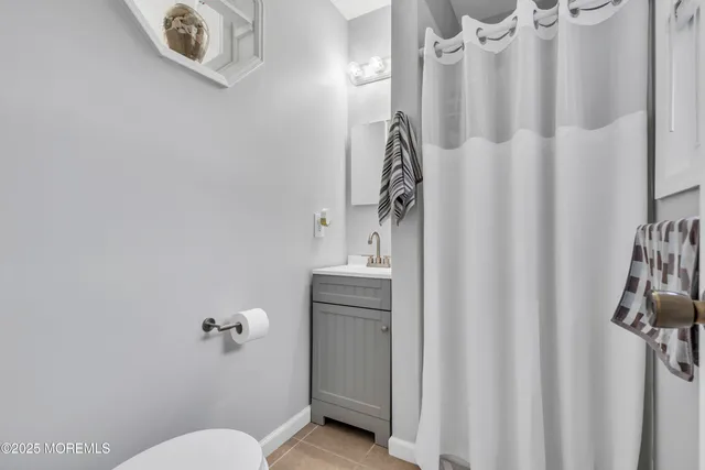 $325,000 | 9 Morongo Court, Toms River, NJ 08757