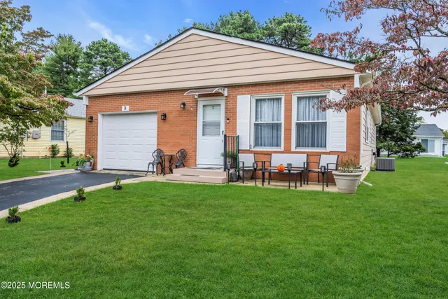 $339,999 | 9 Morongo Court, Toms River, NJ 08757