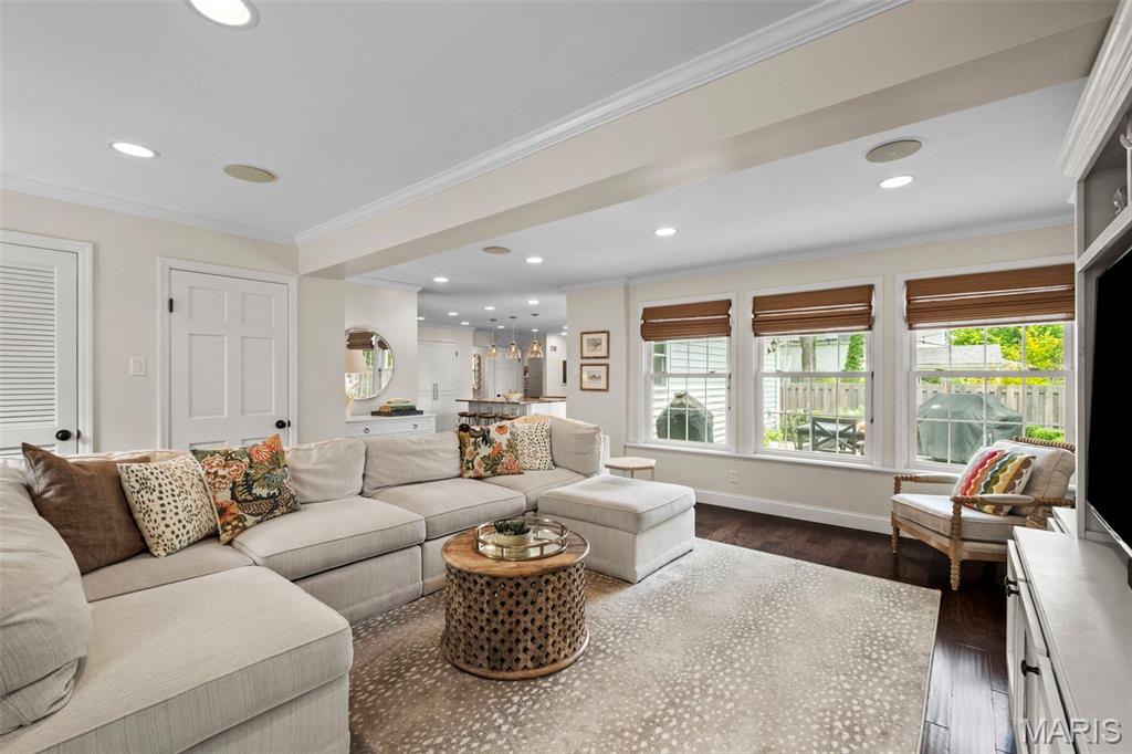 46 Enfield Road St. Louis, MO 63132 - Photo 15 of 42