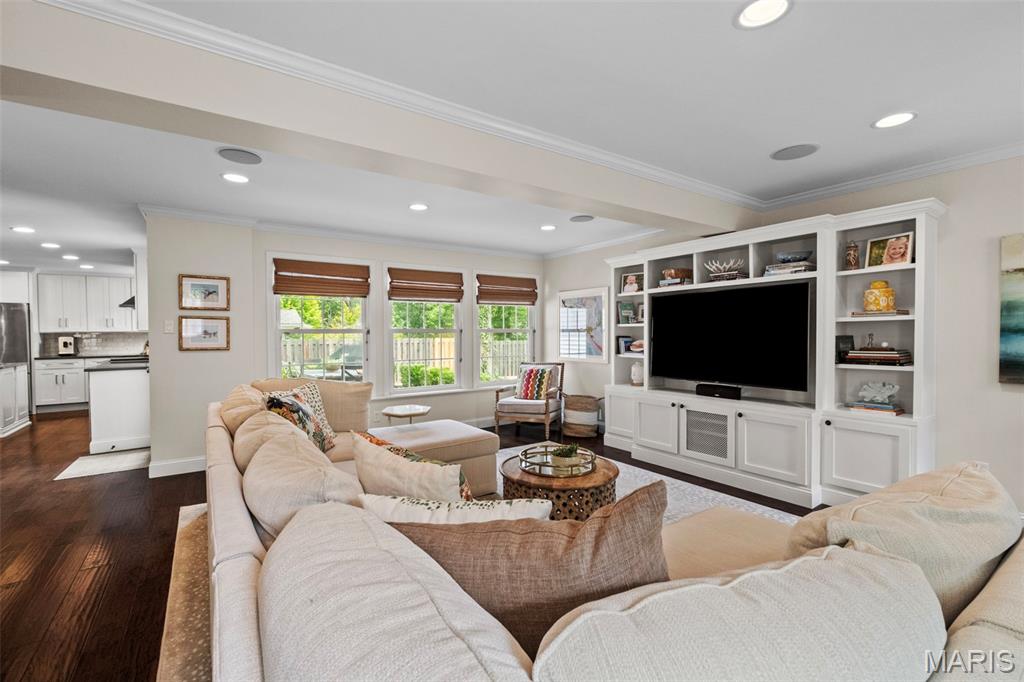 46 Enfield Road St. Louis, MO 63132 - Photo 16 of 42