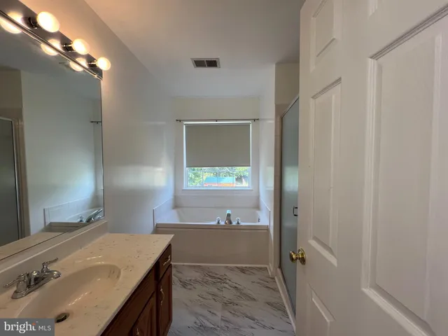 $2,600 | 210 Posting Way, Charles Town, WV 25414