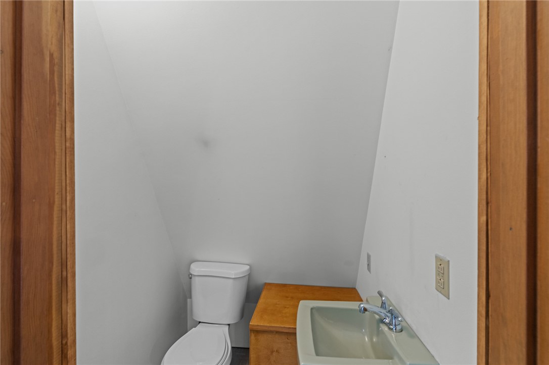60 Meadowbrook Road Richmond, RI 02898 - Photo 33 of 44 Guest House 1/2 bath on 2nd Floor