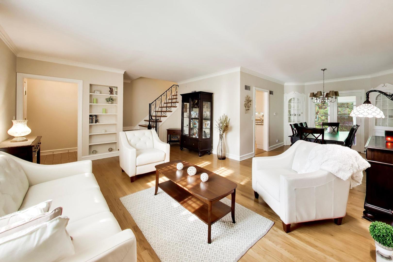 1020 Pontiac Road Wilmette, IL 60091 - Photo 4 of 33 Gallery Image 4