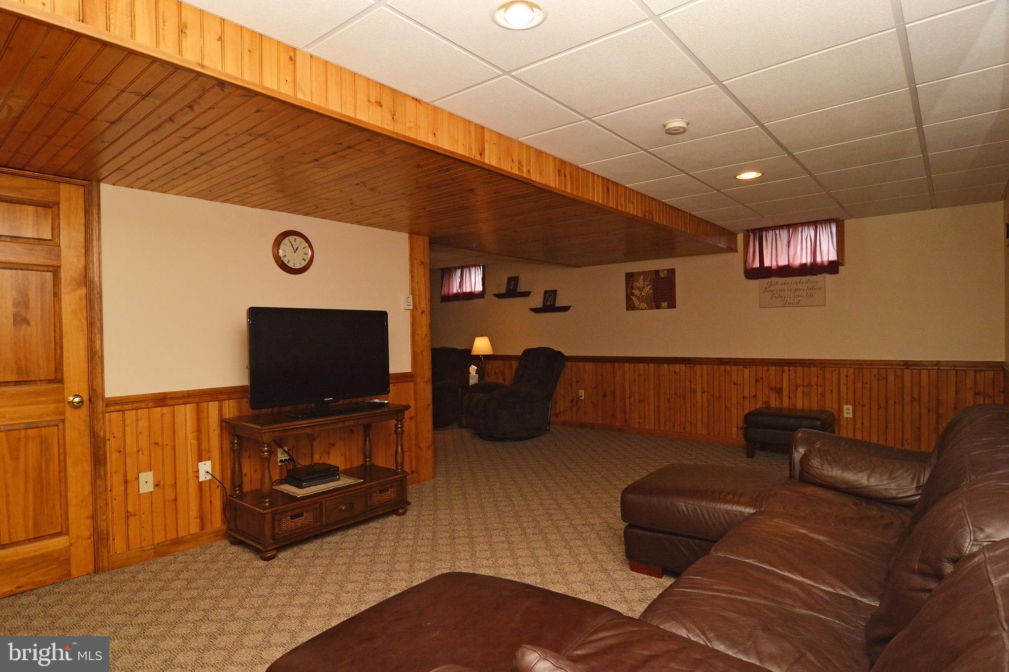 1110 Crest Road Leesport, PA 19533 - Photo 42 of 43 Gallery Image 42